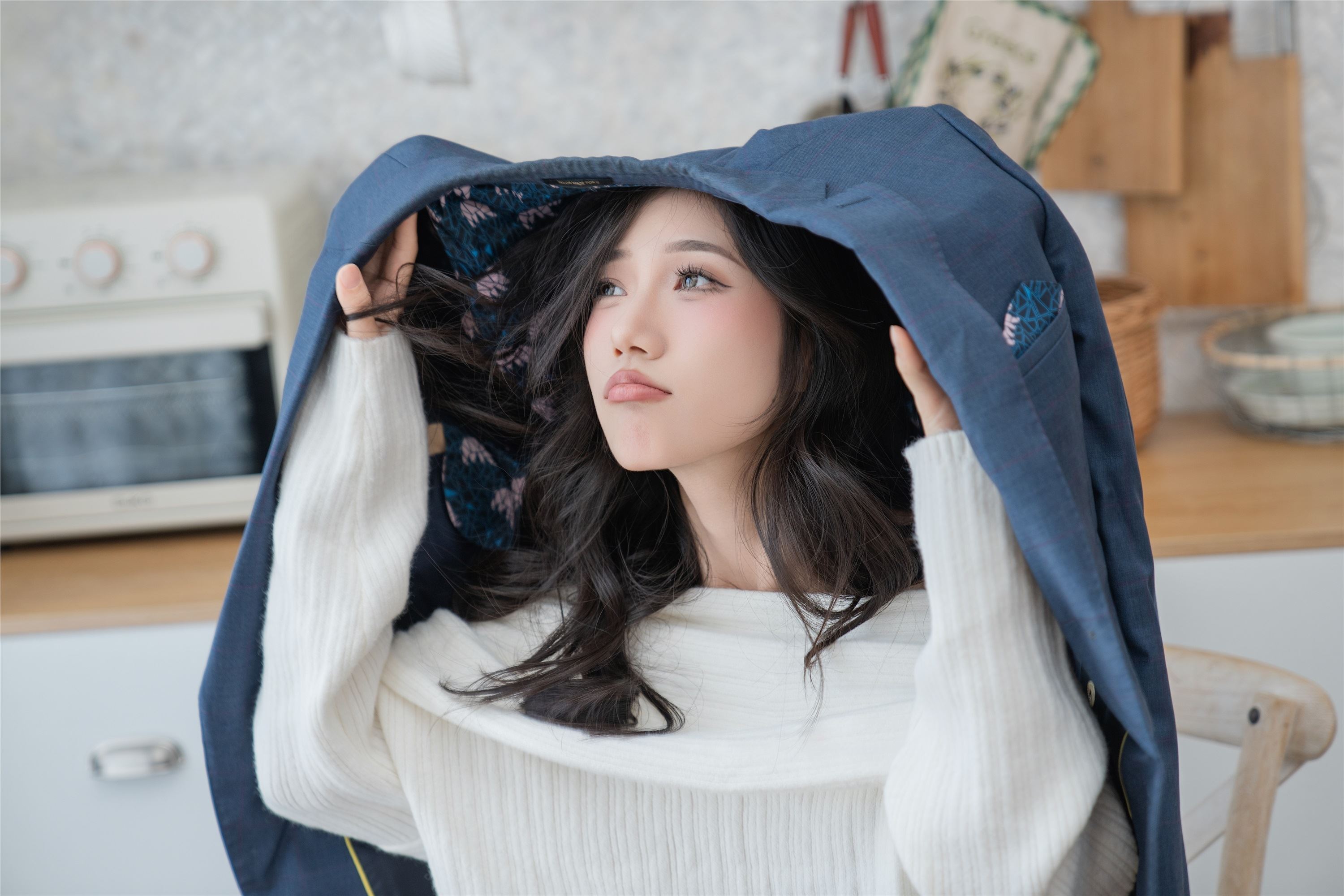 YITUYU艺图语 2025.01.19 白色毛衣 o1ne万